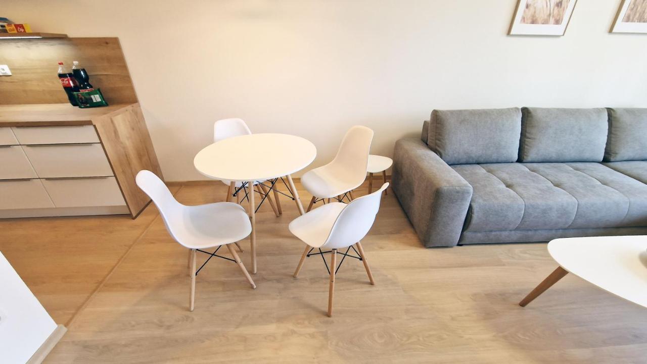 Luxo 2 Room Apartments By Bratislavatrip Dış mekan fotoğraf