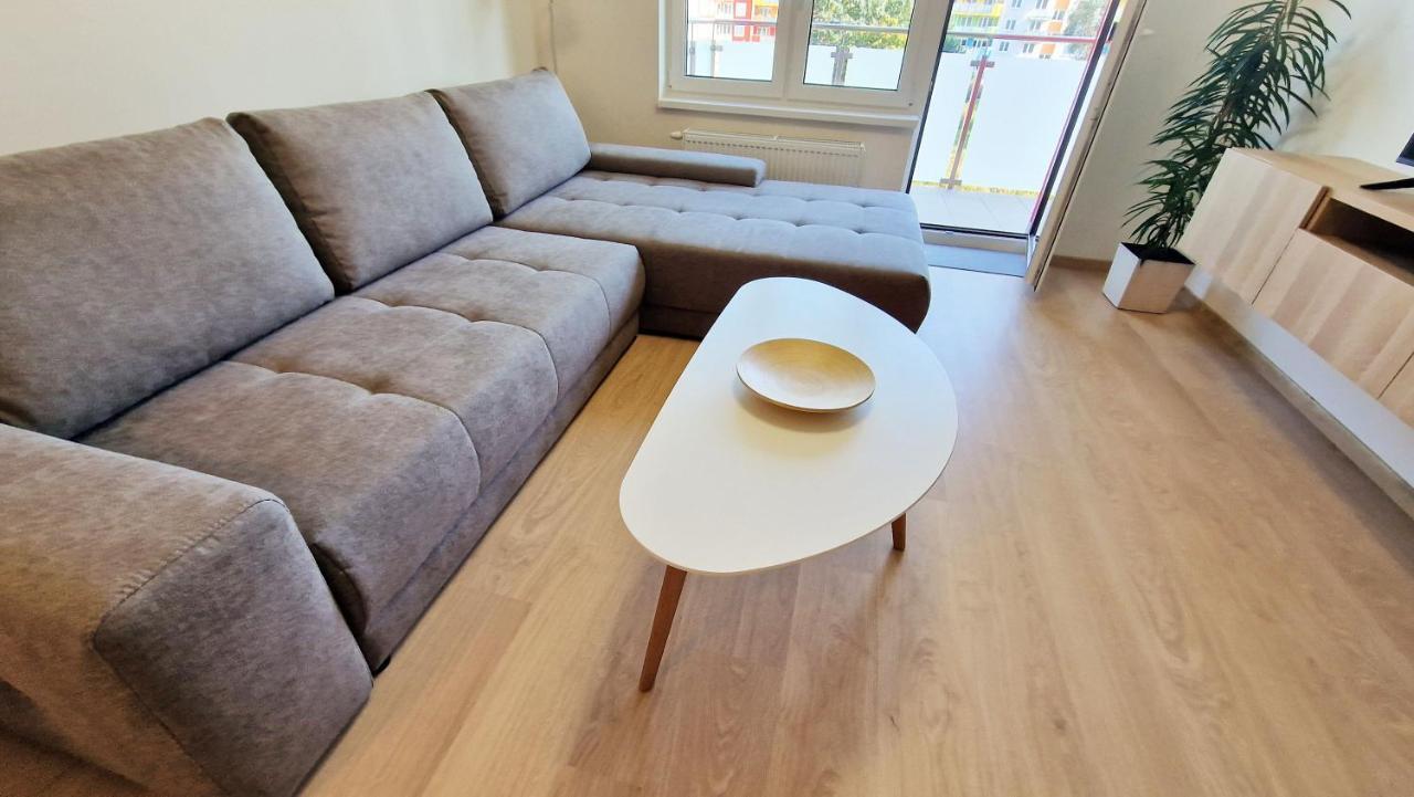 Luxo 2 Room Apartments By Bratislavatrip Dış mekan fotoğraf