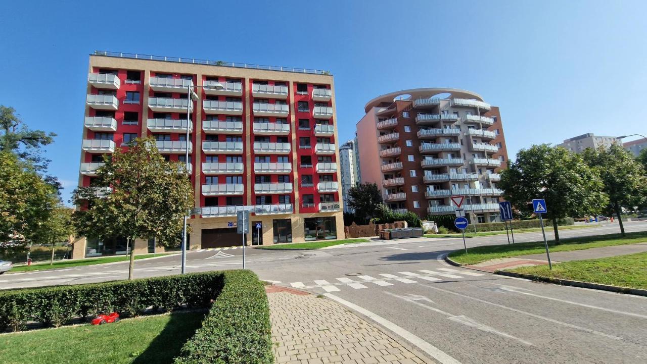 Luxo 2 Room Apartments By Bratislavatrip Dış mekan fotoğraf
