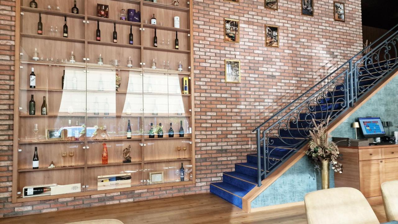 Luxo 2 Room Apartments By Bratislavatrip Dış mekan fotoğraf