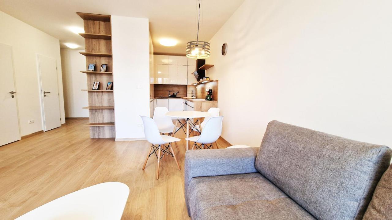 Luxo 2 Room Apartments By Bratislavatrip Dış mekan fotoğraf